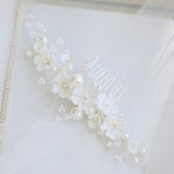 white clay flower hair comb for bride, wedding, hairpiece for wedding, elegant hair comb