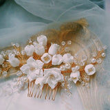 White clay flower bridal hair piece, Bridal hair comb, Wedding hair accessory, Gold wedding hair clip, white Floral hair vine