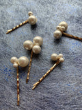 pearls headpiece for wedding bride, bridal pearl hair pins, pearl Headpiece, elegant pearl hair combs