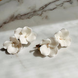 floral hairpiece for wedding, ivory white flower hair comb, white flower hair piece for wedding, hairpiece for bridesmaid, hair pins for brides