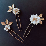 boho white Flower Hair pins set, Set of flower hair pins, Wedding flower hair clip, White wedding Flower hair piece, White flower hair pins for bridesmaid